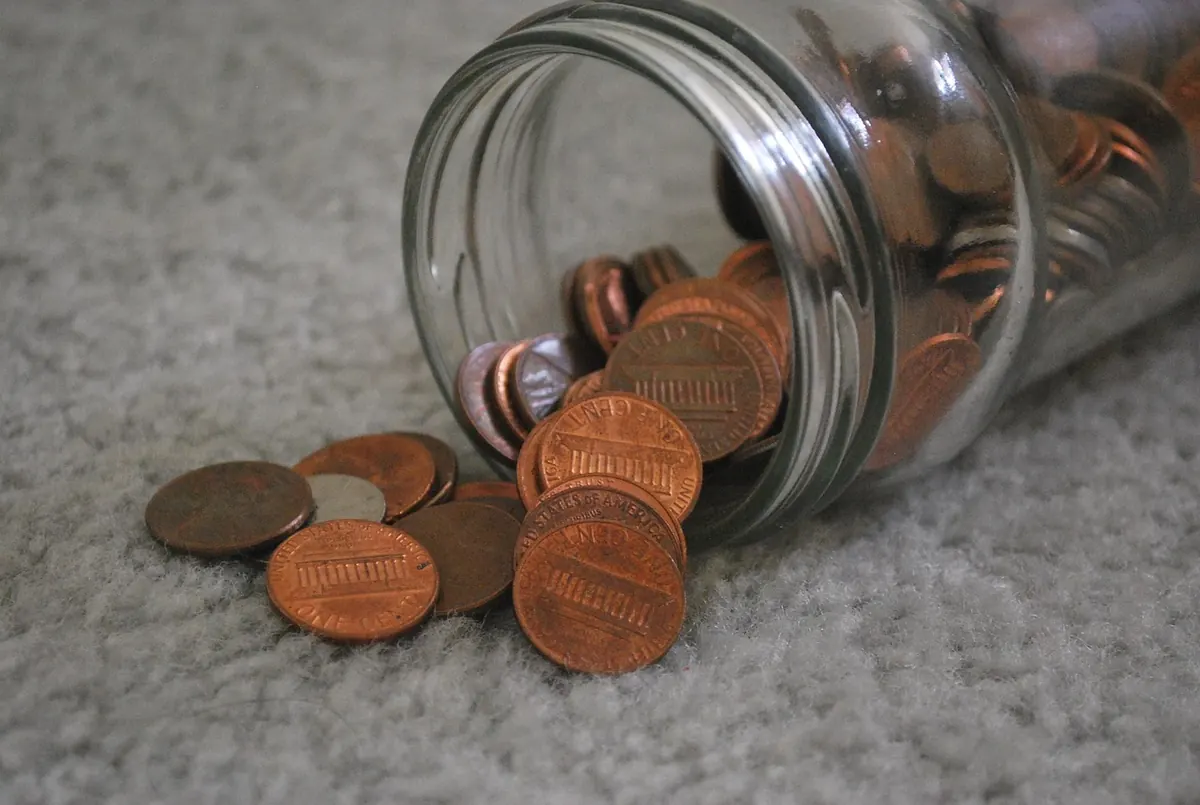 Premium Bonds vs Fixed-Rate Savings: Where to Put £10,000 for a Year